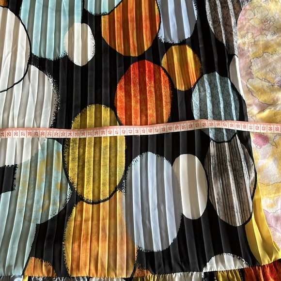 J.W. Anderson ABSTRACT SPOT PRINTED PLEATED DRESS - Picture 7 of 7